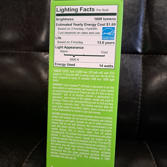 New in box Green Lite 100w Equivalent LED Lightbulbs - Picture 6 of 8